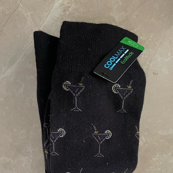 NWT 5 Pair Tommy Bahama Men
Performance Casual
Crew Socks Cool Max - Picture 7 of 8